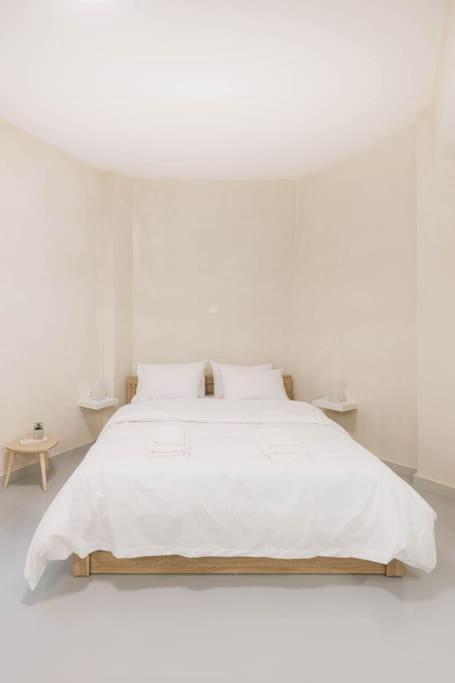 Modern Hiding Place In The Heart Of Athene Buitenkant foto