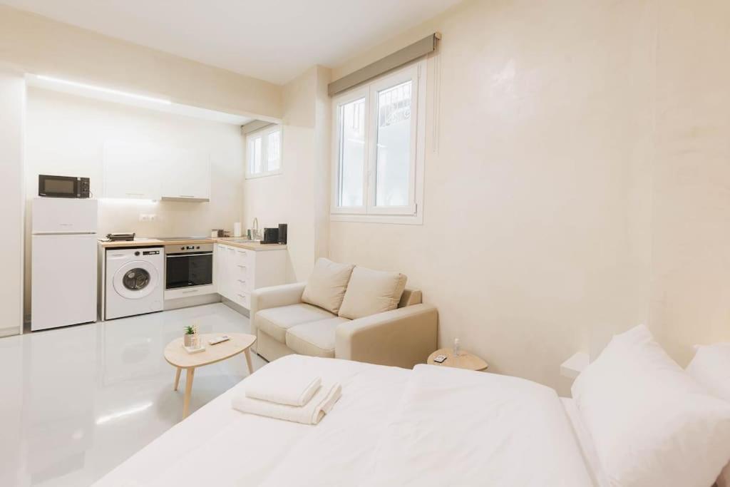 Modern Hiding Place In The Heart Of Athene Buitenkant foto