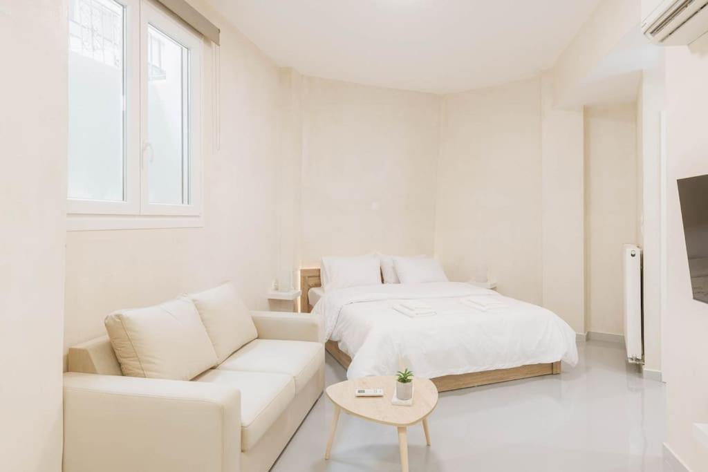 Modern Hiding Place In The Heart Of Athene Buitenkant foto